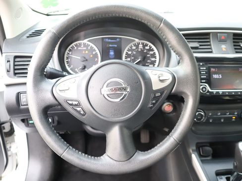 Used 2017 Nissan Sentra SV image 29