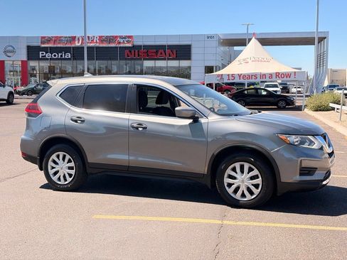 Used 2018 Nissan Rogue S FWD image 8