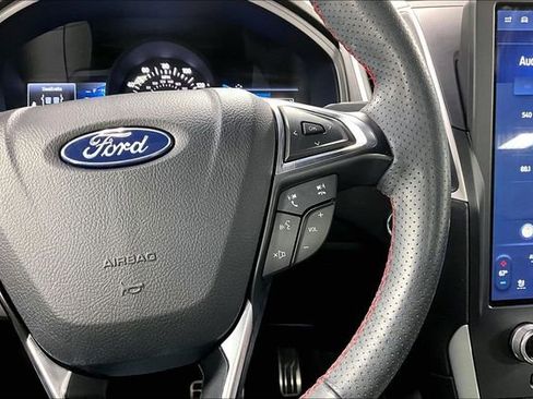 Used 2024 Ford Edge ST-Line AWD/4WD image 13