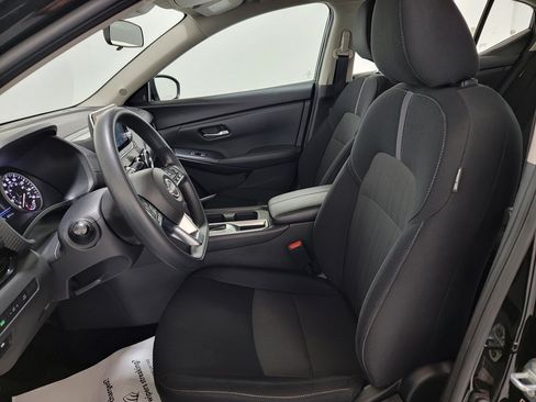 Used 2024 Nissan Sentra SV FWD image 14