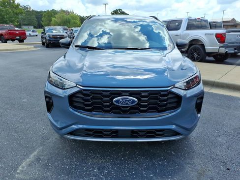 Used 2023 Ford Escape ST-Line w/ Tech Pack #1 FWD image 2
