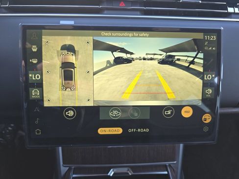 New 2026 Land Rover Range Rover SE image 24