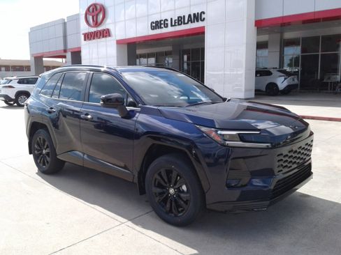 New 2026 Toyota RAV4 SE image 1