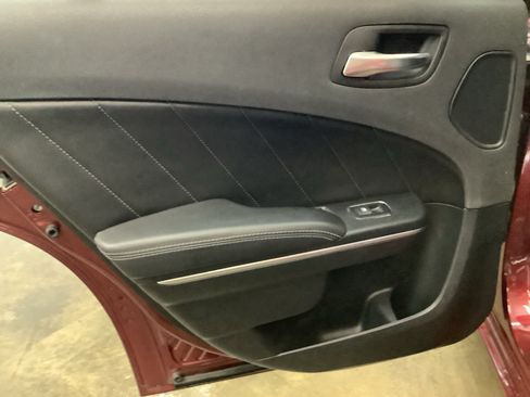 Used 2017 Dodge Charger SXT w/ AWD Plus Group image 23