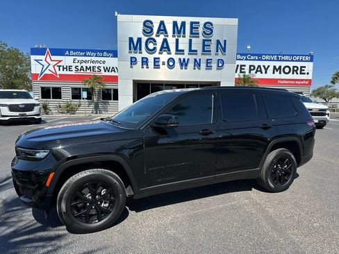 Used 2025 Jeep Grand Cherokee L Altitude image 1