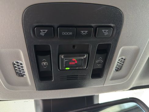 Used 2023 Toyota Camry XLE image 35