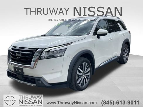 Certified 2022 Nissan Pathfinder Platinum w/ Cargo Package image 1