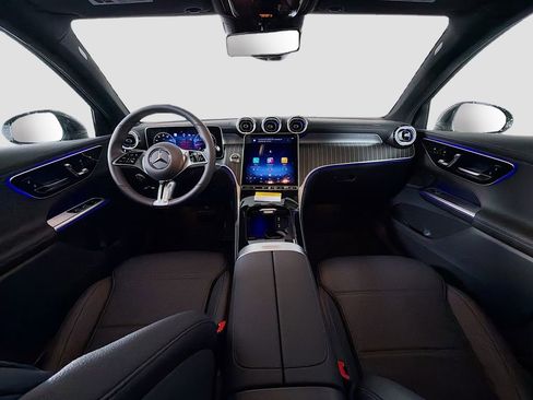 New 2026 Mercedes-Benz GLC 300 4MATIC image 9