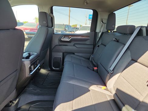 New 2026 GMC Sierra 1500 Elevation image 9