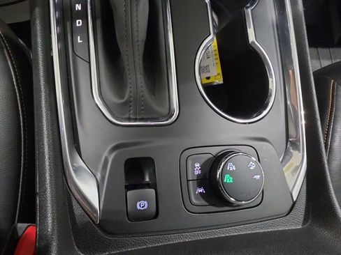Used 2021 Chevrolet Traverse RS w/ LPO, Floor Liner Package AWD/4WD image 16