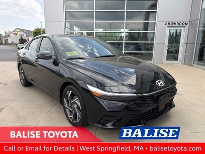 Used 2026 Hyundai Elantra Limited w/ Cargo Package