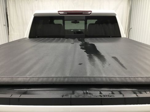 Used 2021 Chevrolet Silverado 1500 LT Trail Boss w/ Convenience Package II AWD/4WD image 17