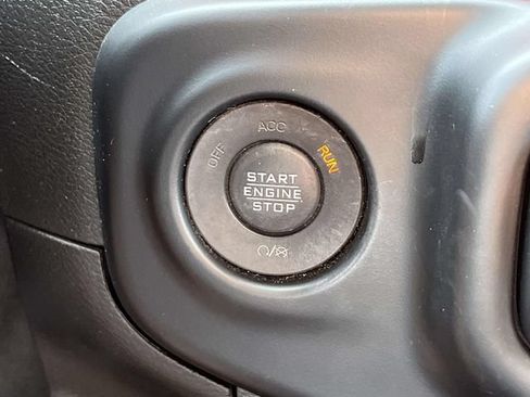 Used 2020 Jeep Wrangler Unlimited Rubicon AWD/4WD image 32