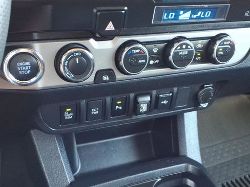 Certified 2023 Toyota Tacoma 4x4 Double Cab w/ Trail Edition image 18