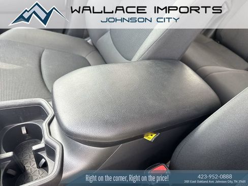 Used 2024 Toyota RAV4 LE AWD/4WD image 19