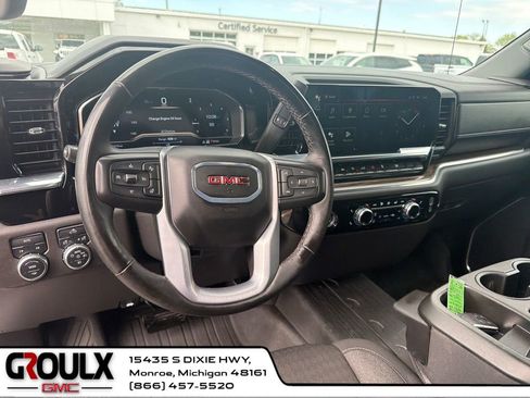 Used 2024 GMC Sierra 1500 Elevation AWD/4WD image 13