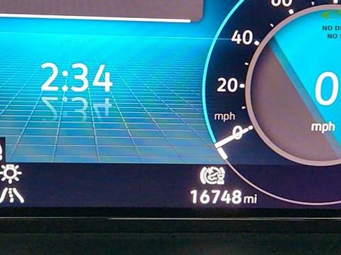 Used 2025 Volkswagen Atlas Cross Sport SEL Premium R-Line image 42