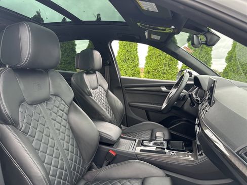 Used 2023 Audi SQ5 Prestige w/ Prestige Package image 38