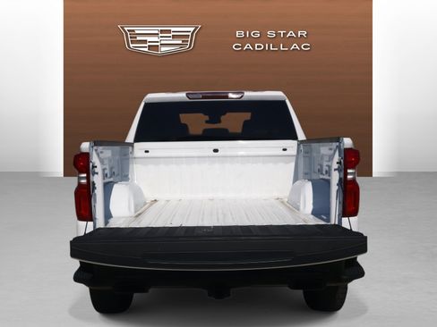Used 2023 Chevrolet Silverado 1500 LT Trail Boss image 9