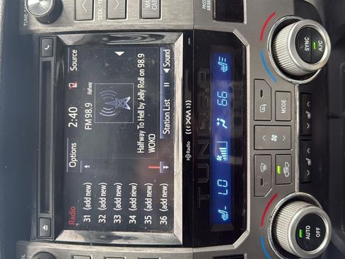 Used 2018 Toyota Tundra Limited image 3