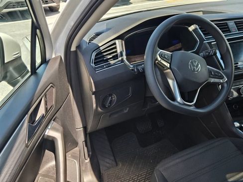 Used 2022 Volkswagen Tiguan S AWD/4WD image 5