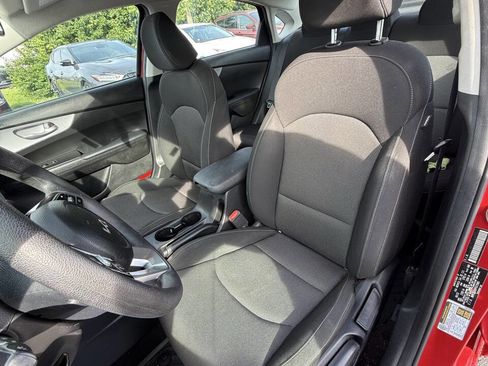 Used 2023 Kia Forte LXS w/ LXS Technology Package FWD image 11