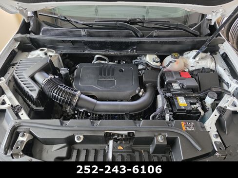 Used 2023 GMC Acadia SLE w/ Driver Convenience Package FWD image 36