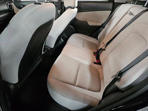Used 2023 Hyundai Kona SEL FWD image 14
