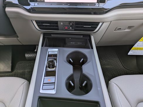 New 2026 Volkswagen Atlas SE FWD image 20