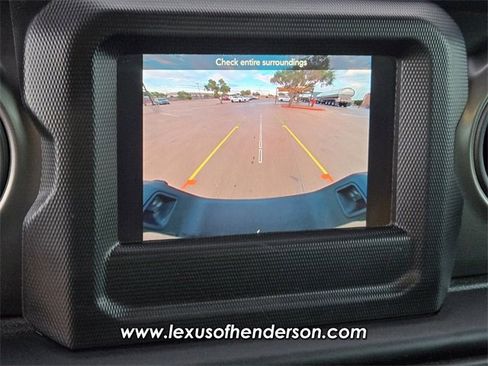 Used 2023 Jeep Gladiator Sport w/ Off Road Group image 24