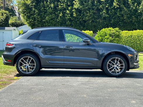 New 2026 Porsche Macan image 9