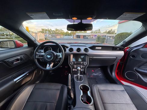 Used 2019 Ford Mustang GT Premium RWD image 15