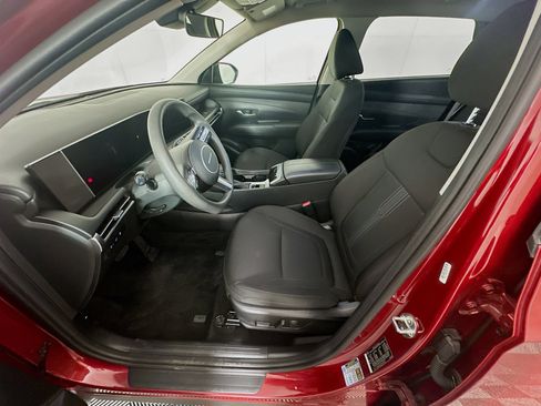 Used 2025 Hyundai Tucson SEL FWD image 13
