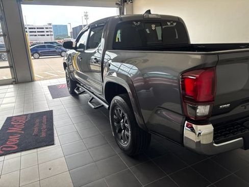 Certified 2021 Toyota Tacoma SR5 RWD image 11