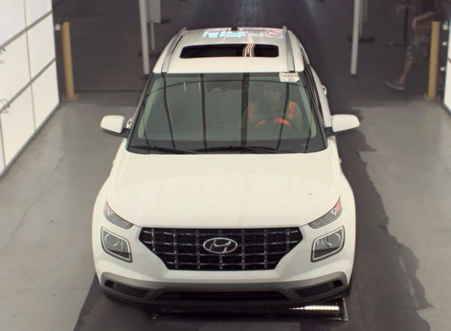 Certified 2026 Hyundai Venue SEL FWD image 2