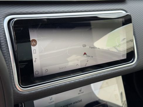 Used 2023 Land Rover Range Rover Velar R-Dynamic S image 23