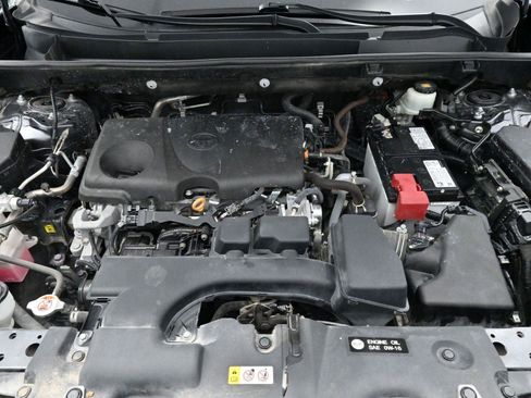 Used 2022 Toyota RAV4 XLE w/ Convenience Package image 40