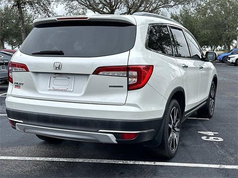 Used 2019 Honda Pilot Touring image 3