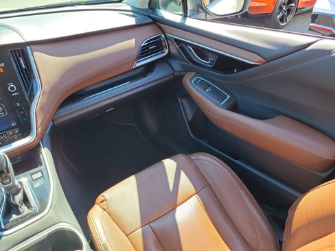 Used 2020 Subaru Outback Touring w/ Popular Package #2 image 19