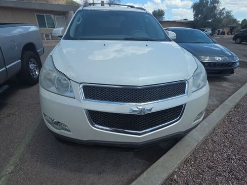 Used 2012 Chevrolet Traverse LT w/ All-Star Edition FWD image 3