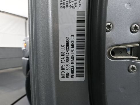 Used 2022 RAM 2500 Laramie AWD/4WD image 53