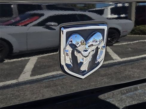 Used 2013 RAM 1500 Express image 10