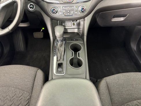 Used 2022 Chevrolet Equinox LT AWD/4WD image 17