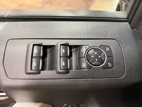Used 2016 Ford F150 Lariat w/ Equipment Group 502A Luxury AWD/4WD image 28
