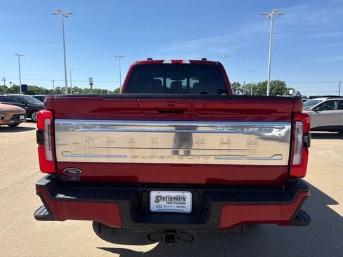 Used 2025 Ford F250 Platinum w/ Platinum Plus Package AWD/4WD image 4