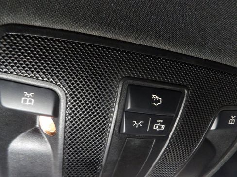 Used 2019 Mercedes-Benz GLA 250 4MATIC image 16