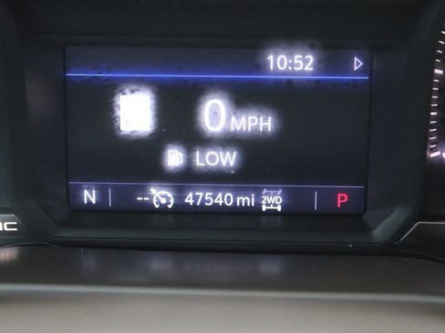 Used 2021 GMC Sierra 1500 SLT w/ SLT Convenience Package image 35