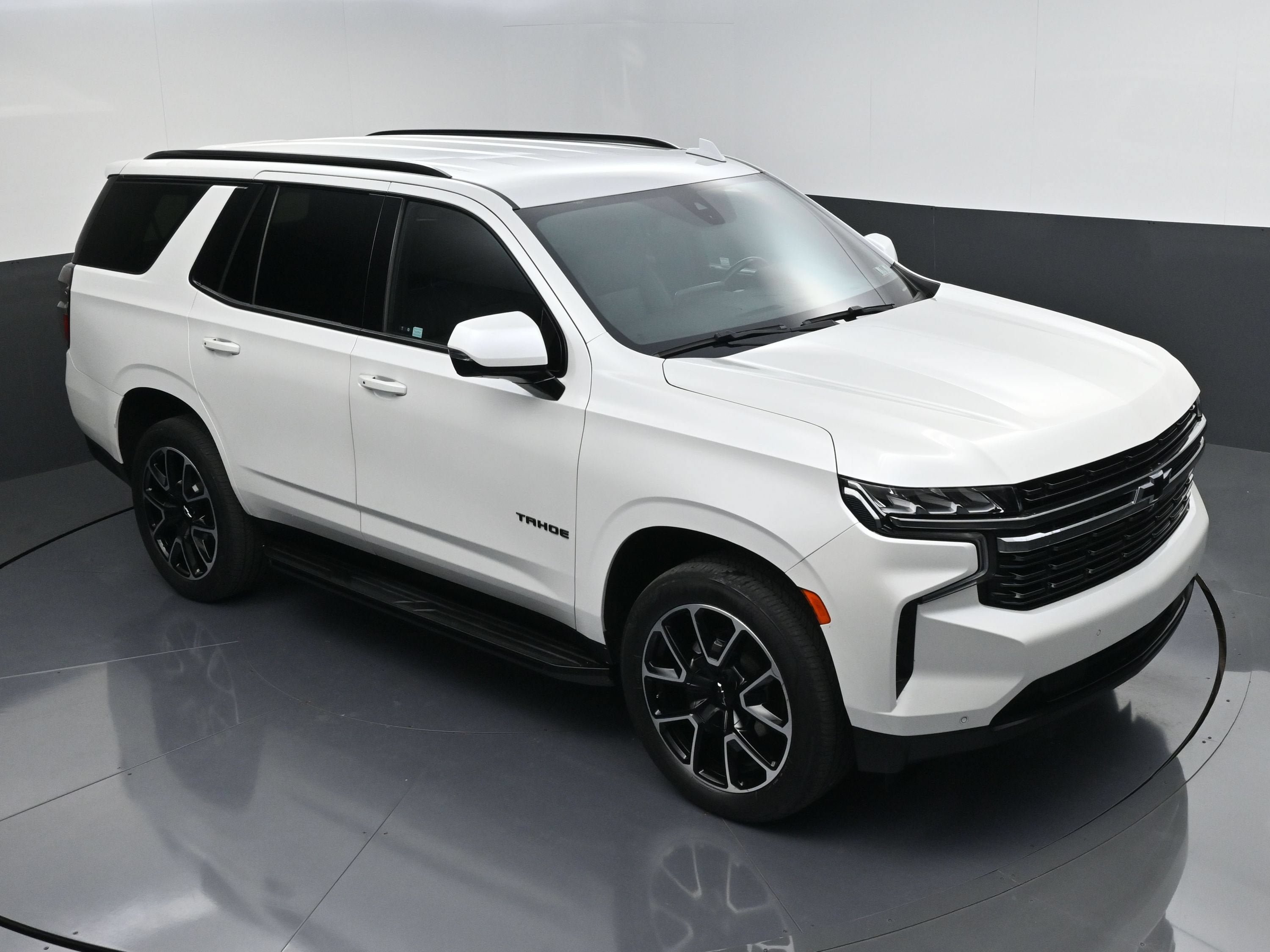 Certified 2022 Chevrolet Tahoe RST w/ Luxury Package AWD/4WD image 50