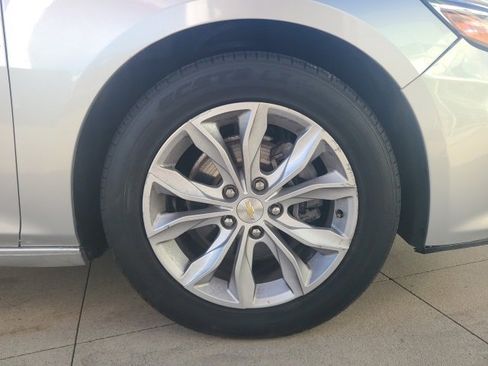 Used 2022 Chevrolet Malibu LT image 9