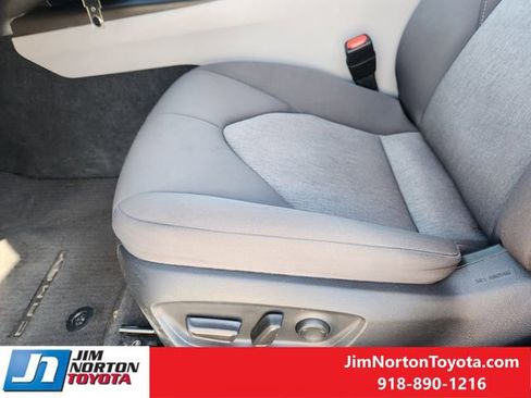 Used 2024 Toyota Camry LE image 25